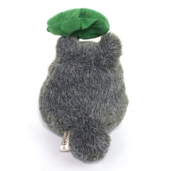My Neighbor Totoro Plush with Leaf Sun Arrow Studio Ghibli 13cm My Neighbor Totoro Plush with Leaf Figure, showing the grey Totoro character holding a green leaf